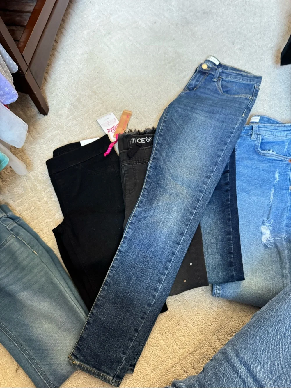 Assorted Girls' Jeans Pack - (Brands: Justice, Levi’s, Zara, Joe’s)